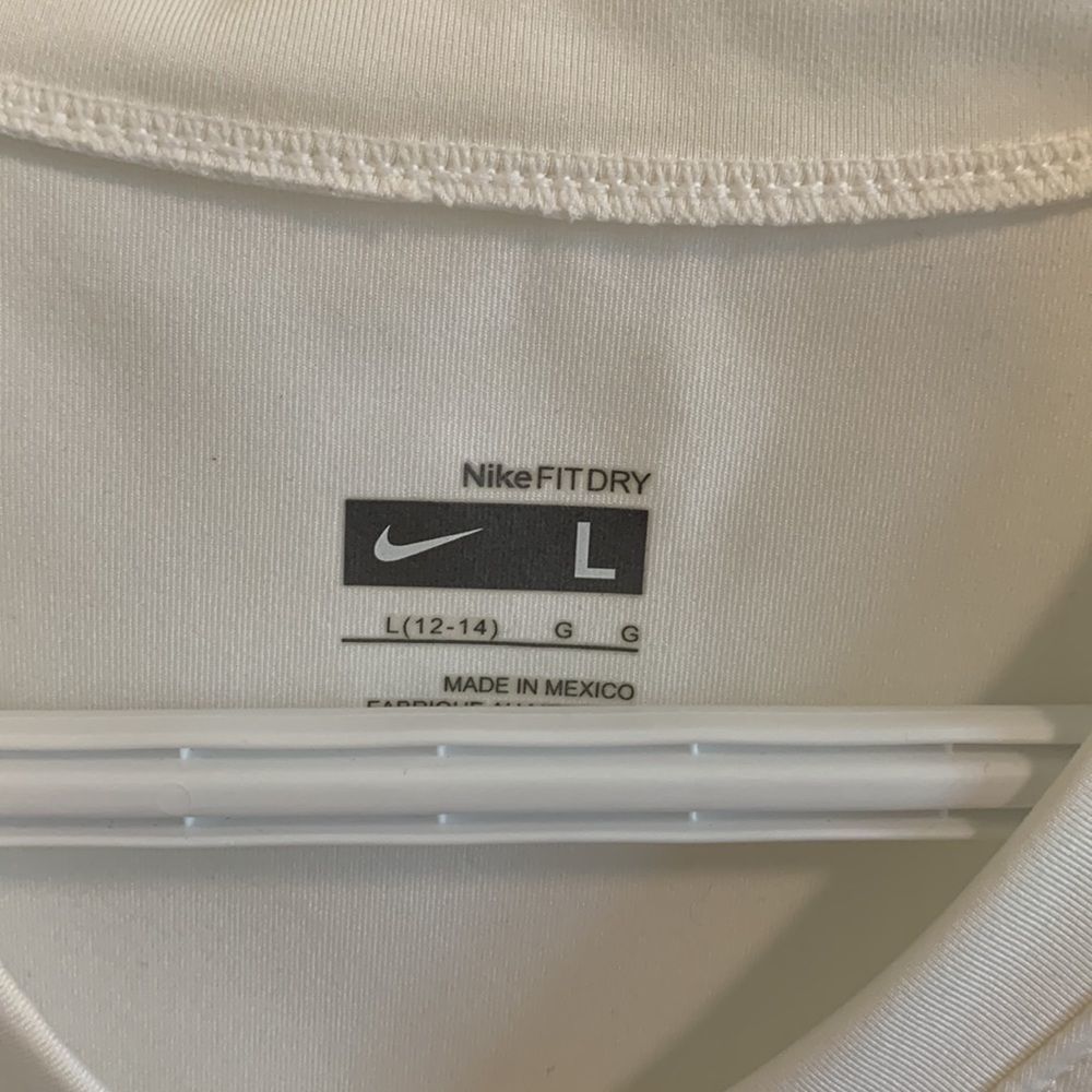 Nike Tank - Picture 3 of 3